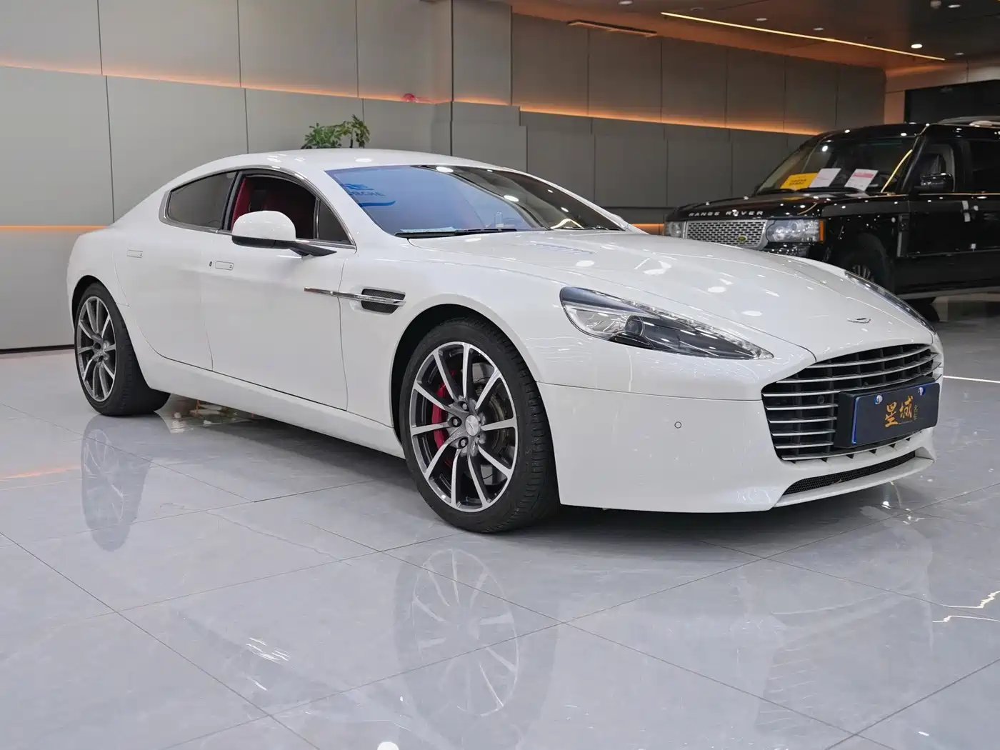 Aston Martin Rapide 2017 6.0L S фото 3