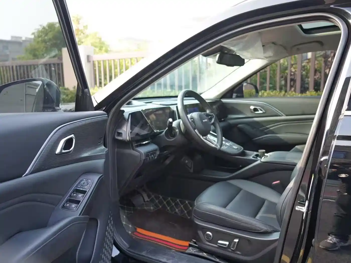 Haval Xiaolong MAX 2023 1.5L Hi4 105 4WD Smart Flagship фото 8