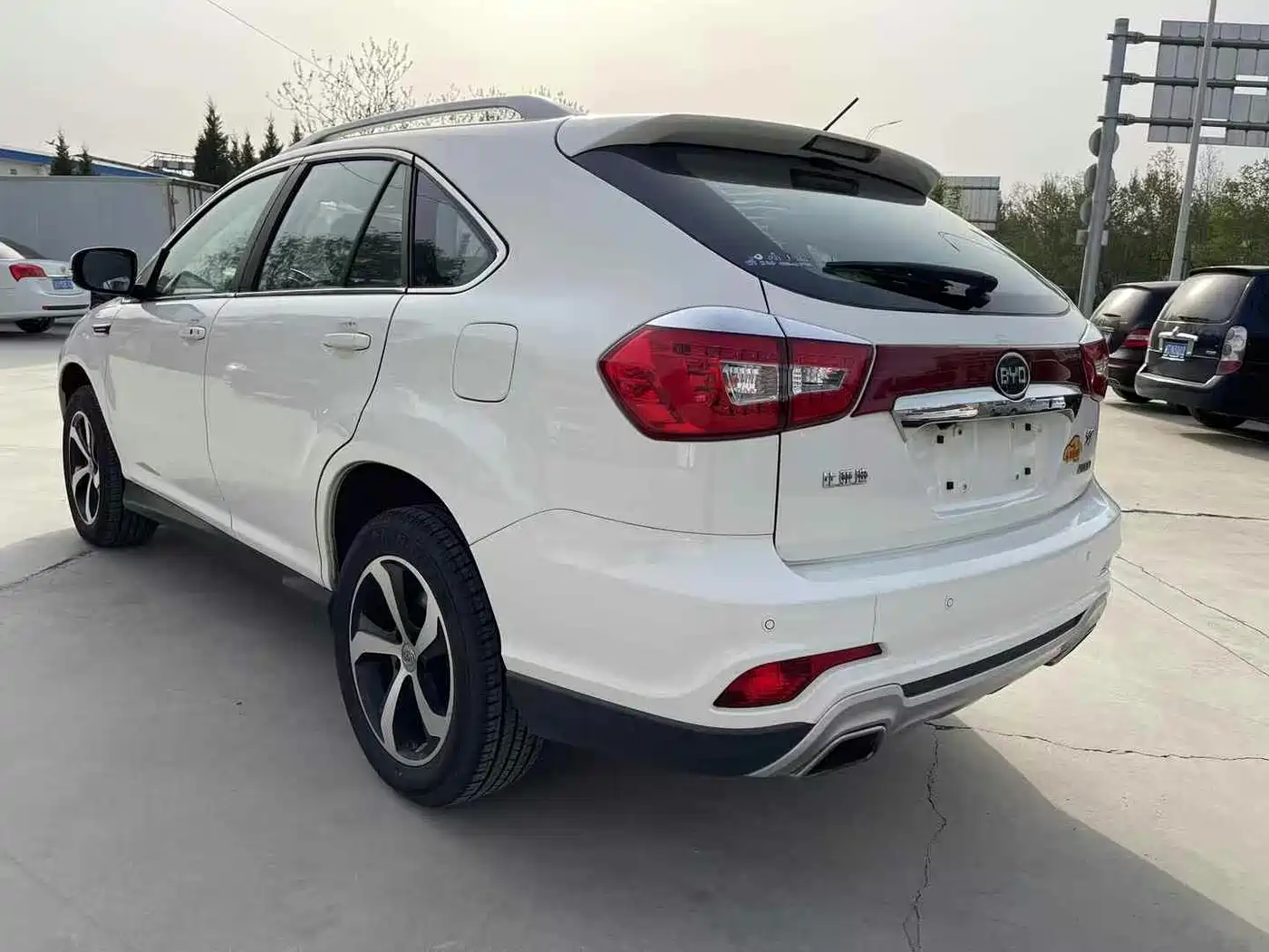 BYD S7 2016 2.0T Automatic Premium Model фото 3