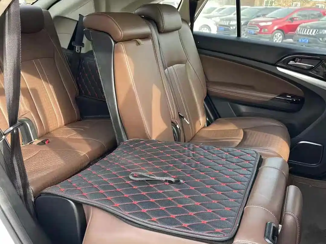 BYD S7 2016 2.0T Automatic Premium Model фото 7