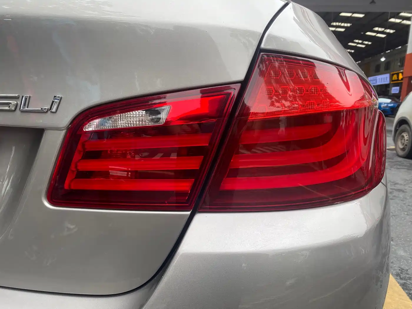 BMW 5 Series 2013 525Li Excellence Edition фото 26