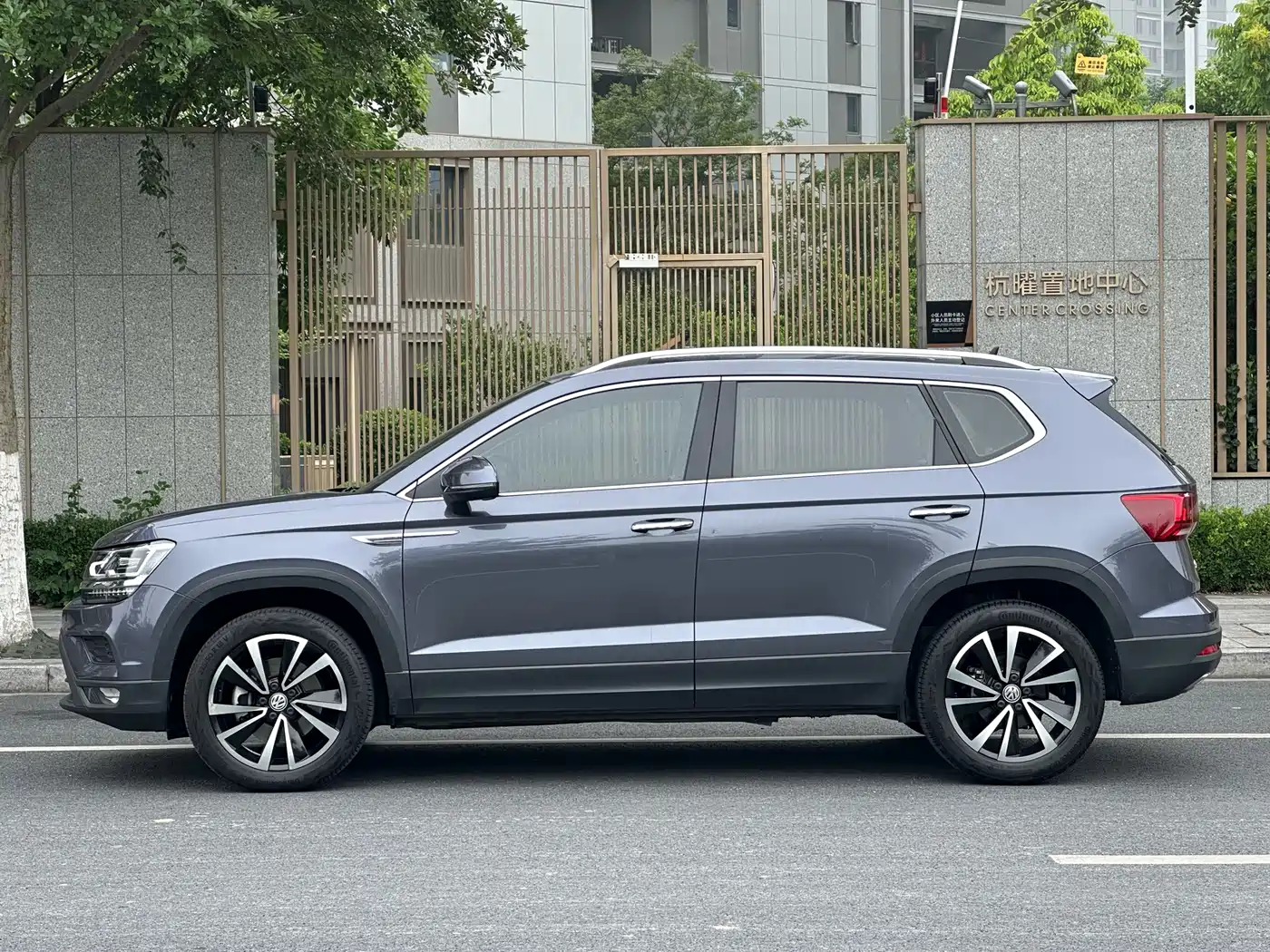Volkswagen Tharu 2019 280TSI 2WD Luxury Edition China V фото 7