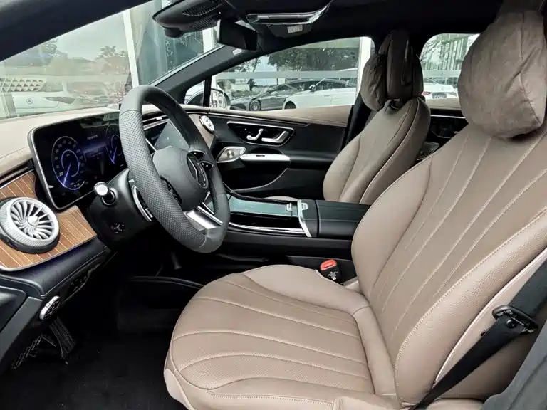 Mercedes-Benz EQE 2025 500 4MATIC Pioneer фото 5