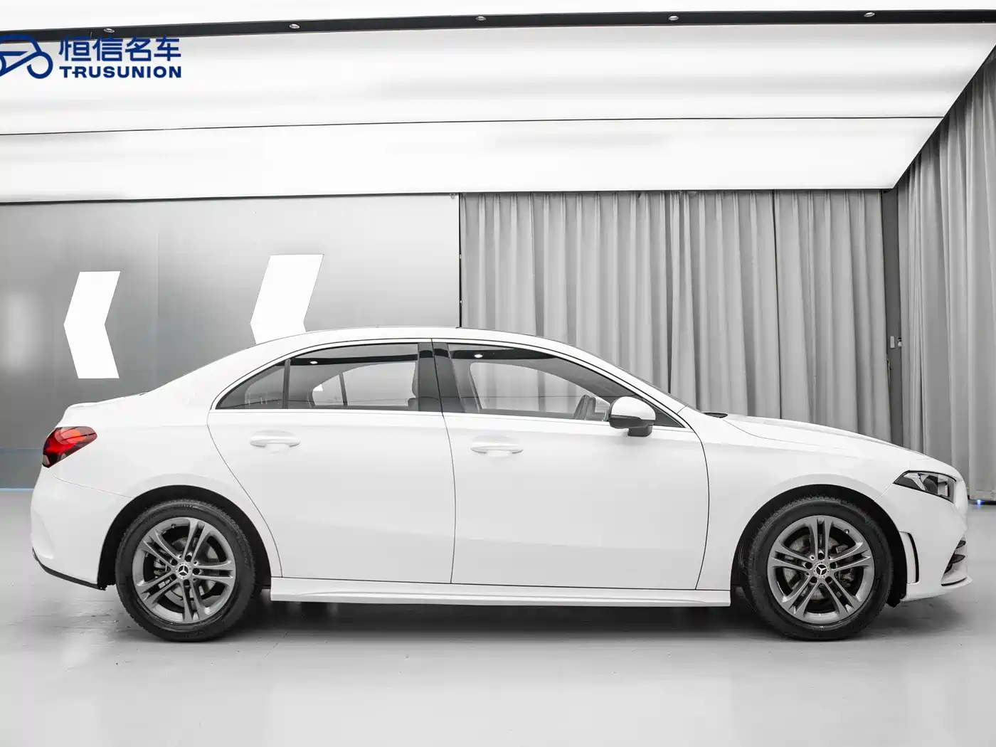 Mercedes-Benz A-Class 2022 A 180 L Sport Sedan фото 7