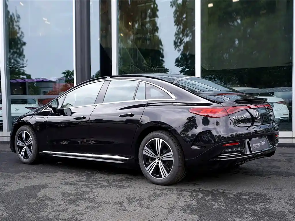Mercedes-Benz EQE 2025 500 4MATIC Pioneer фото 4