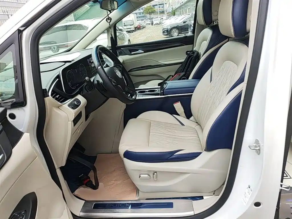 Buick GL8 2021 ES Landlord 653T Comfort фото 15