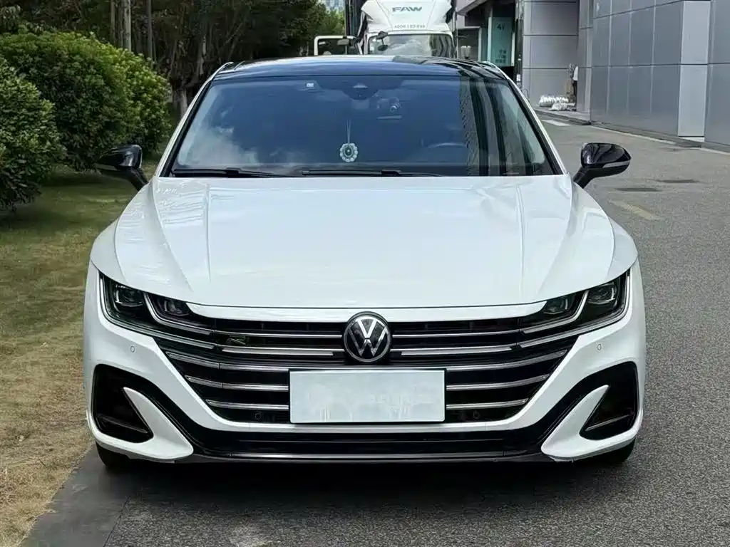 Volkswagen FAW-Volkswagen CC 2021 380TSI Eye-catching Edition фото 2