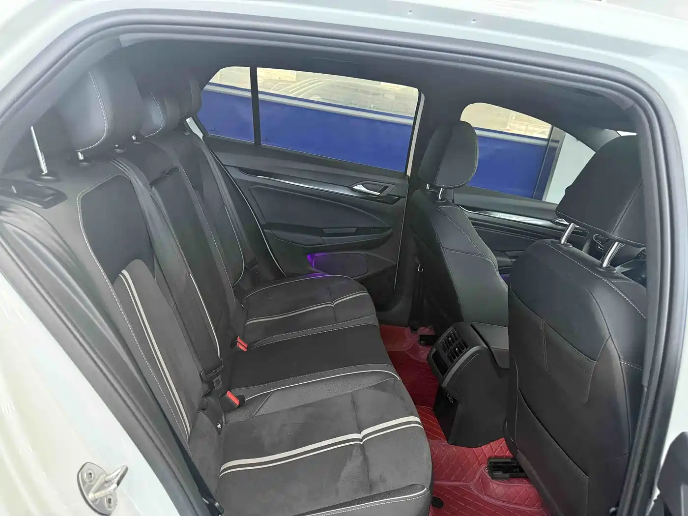 Volkswagen Golf 2023 280TSI DSG R-Line Lite фото 9