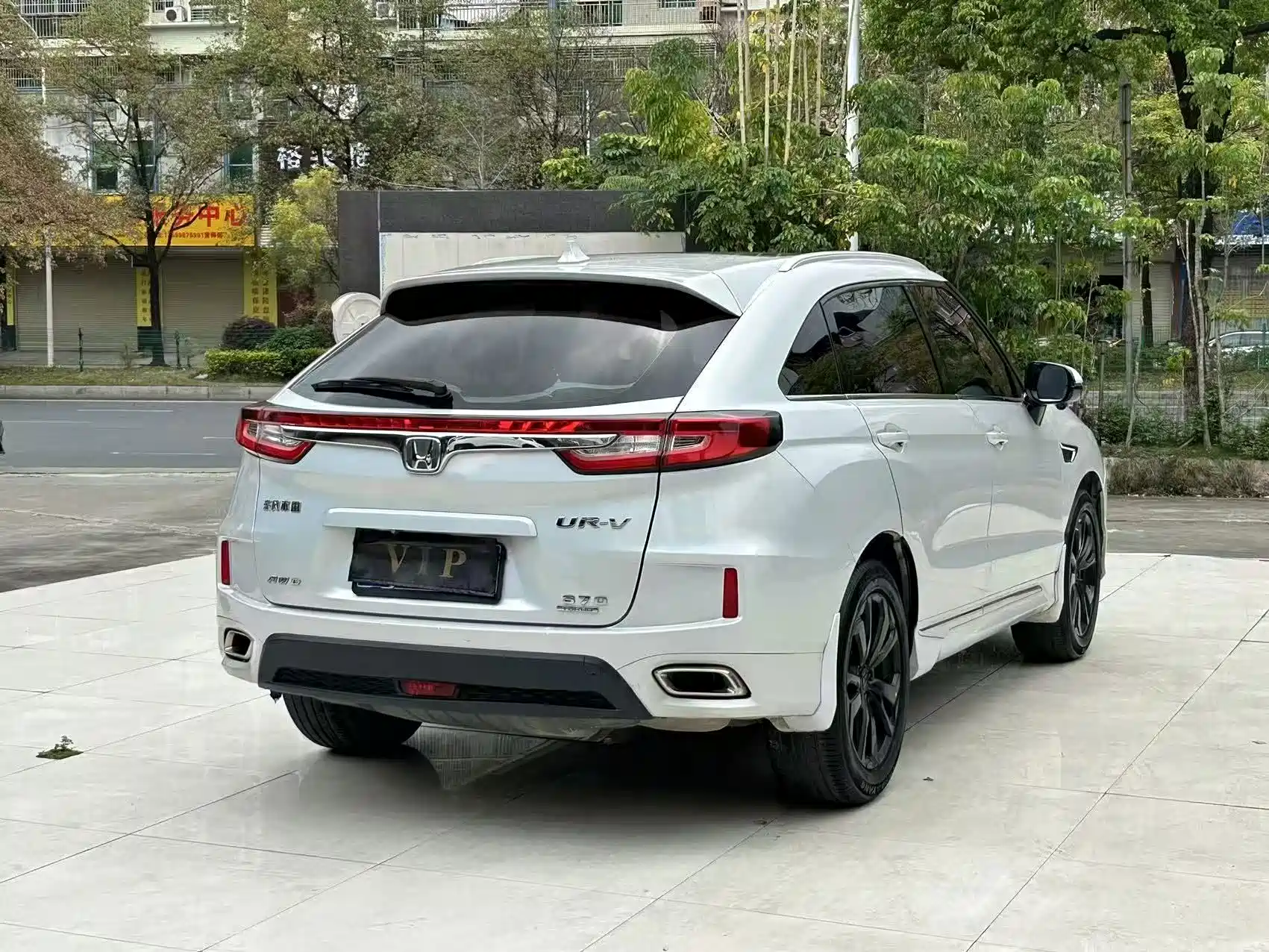 Фото 6 - Honda UR-V