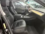 Фото 9 - Tesla Model Y