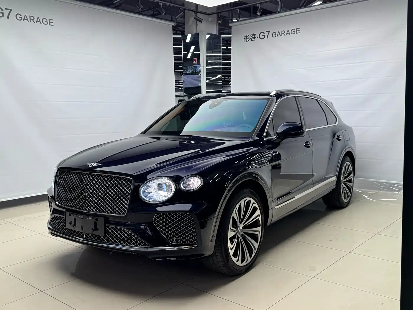BENTLEY TIMYUE PLUG-IN HYBRID