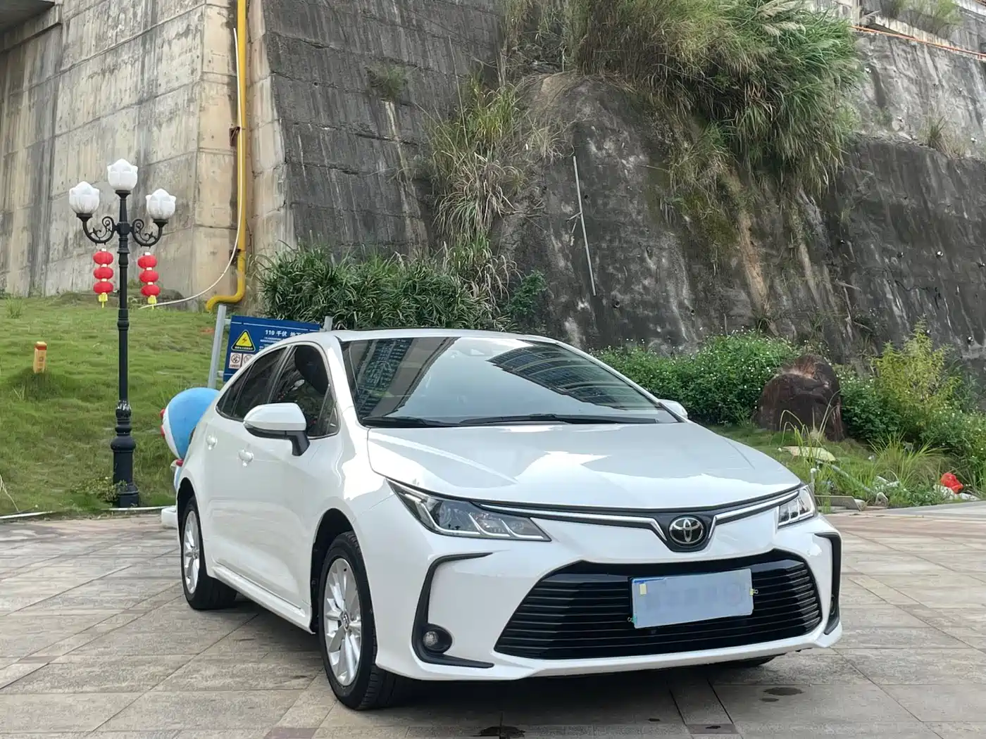 Toyota Corolla 2021 1.2T S-CVT Elite PLUS Edition фото 3