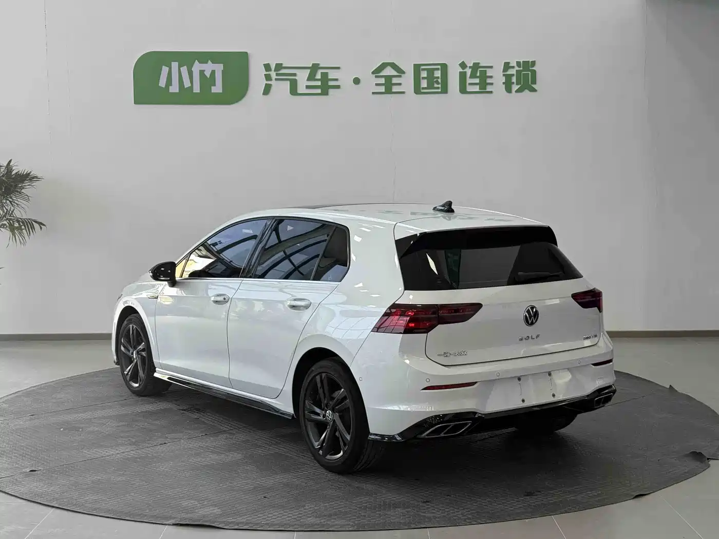 Volkswagen Golf 2023 280TSI DSG R-Line Lite фото 4