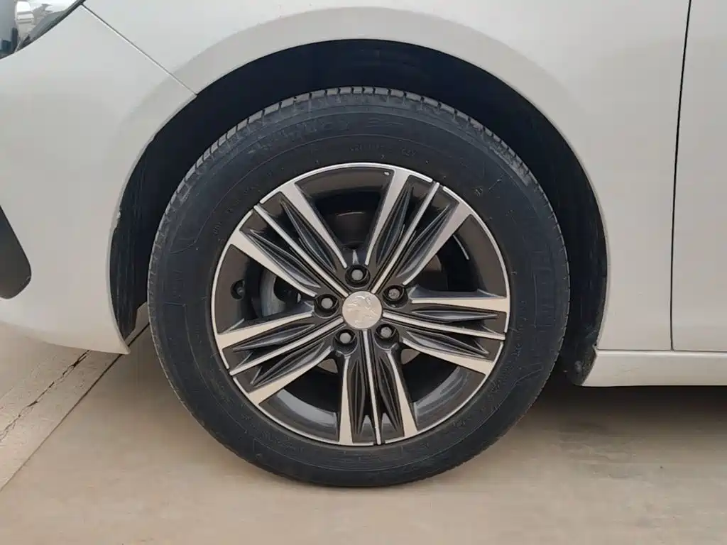 Peugeot 308 2021 2019 230THP Automatic Luxury Edition China VI