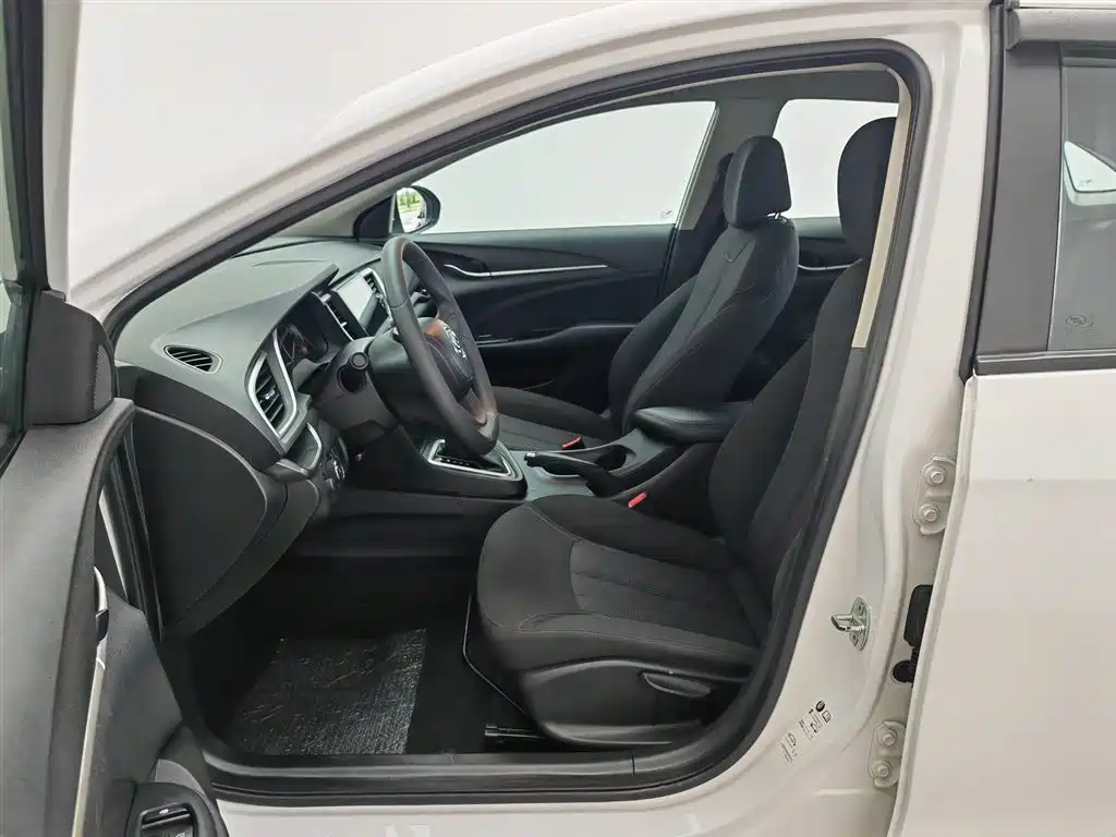 Buick Excelle 2021 Facelift Exemplar 1.5L Auto Progressive фото 10