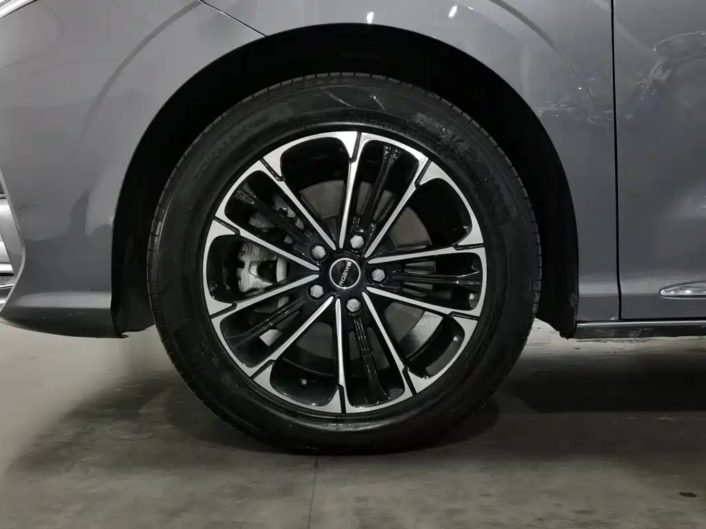 Roewe iMAX8 2025 2023 400TGI Comfort Edition