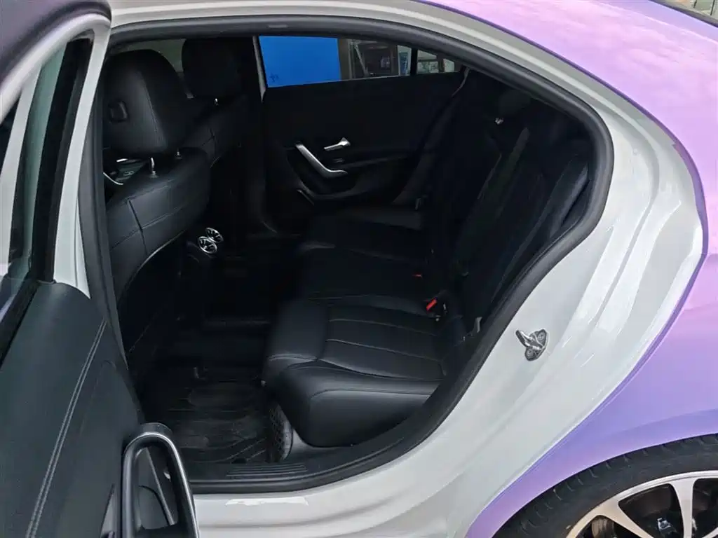 Mercedes-Benz A-Class 2020 Facelift A 200 L Sport Sedan Dynamic фото 17