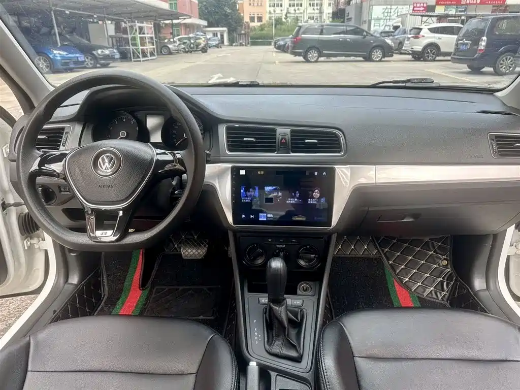 Volkswagen Lavida 2017 1.6L Automatic Trend Edition фото 8