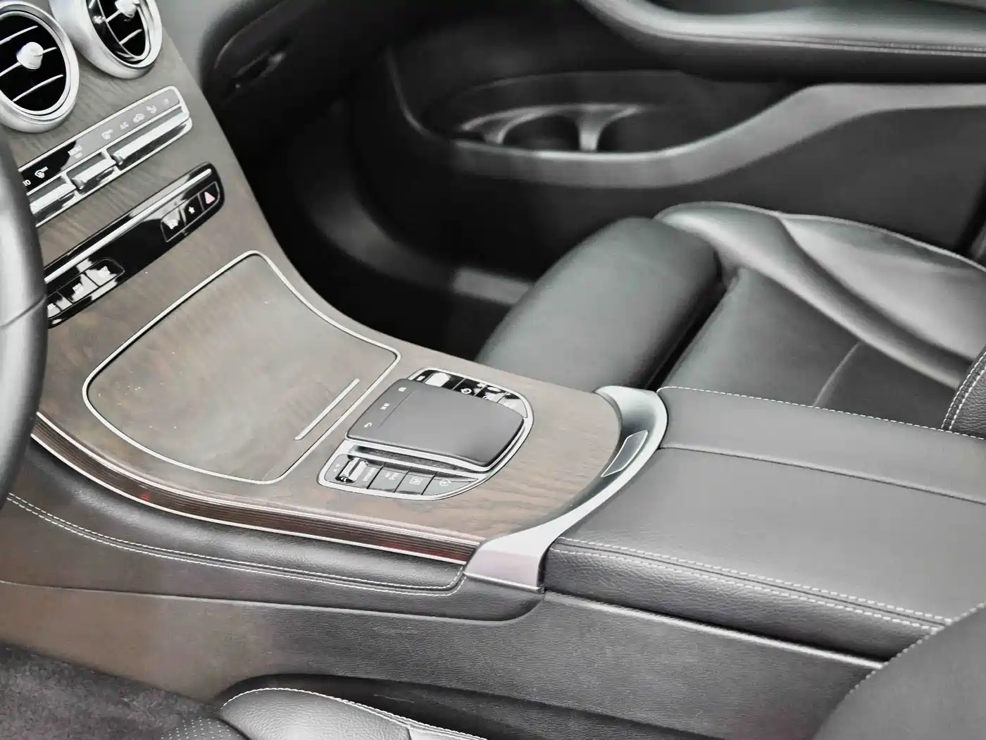 Mercedes-Benz GLC 2020 Facelift GLC 300 L 4MATIC Dynamic фото 34