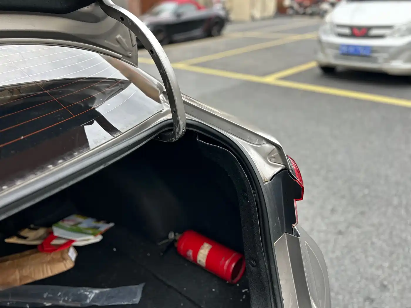 Toyota Corolla 2019 Hybrid 1.8L E-CVT GL-i Elite Edition фото 45