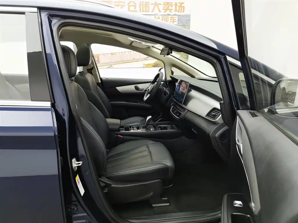 BYD Song MAX 2021 Upgrade 1.5T Automatic Flagship Edition 6-Seater фото 23
