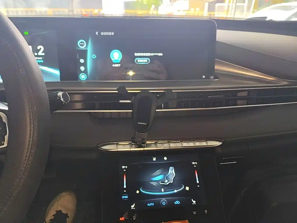 Chery Tiggo 8 PLUS 2020 2021 Model 290TGDI DCT Luxury Edition