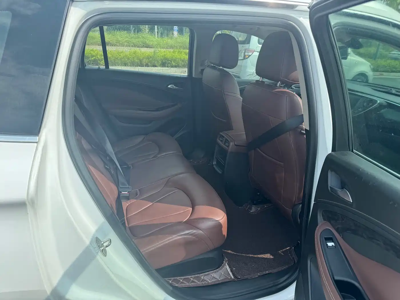 Фото 18 - Buick Envision Plus