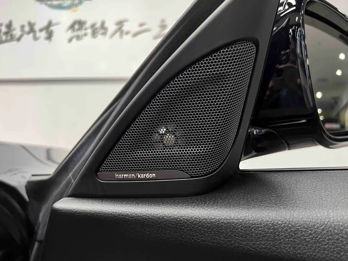 BMW 3 Series GT 2020 320i M Sport Black Night Edition фото 24