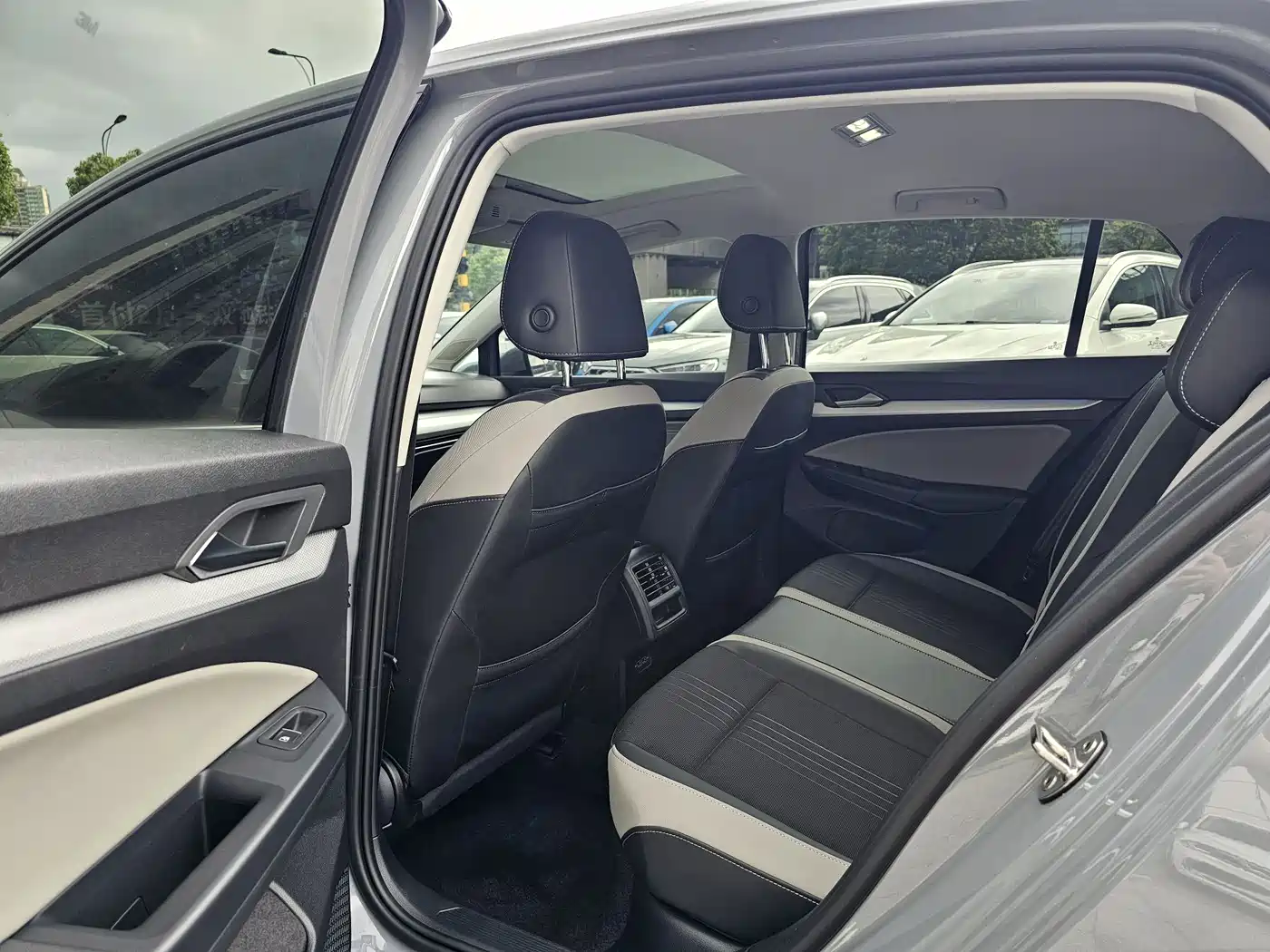 Volkswagen Golf 2021 280TSI DSG Pro фото 5