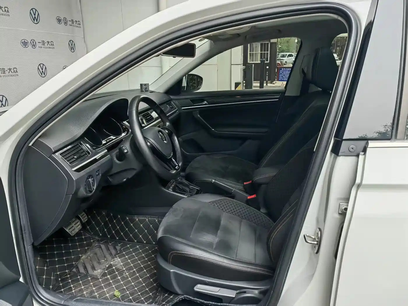 Volkswagen C-TREK 2018 230TSI DSG Luxury фото 10