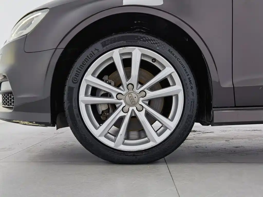 Audi A3 (Import) 2014 2014 Limousine 40 TFSI S line Comfort