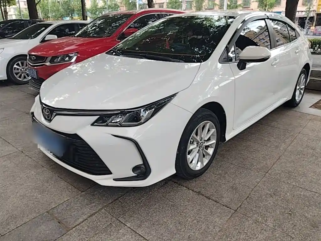 Toyota Corolla 2021 1.2T S-CVT Elite PLUS Edition фото 2