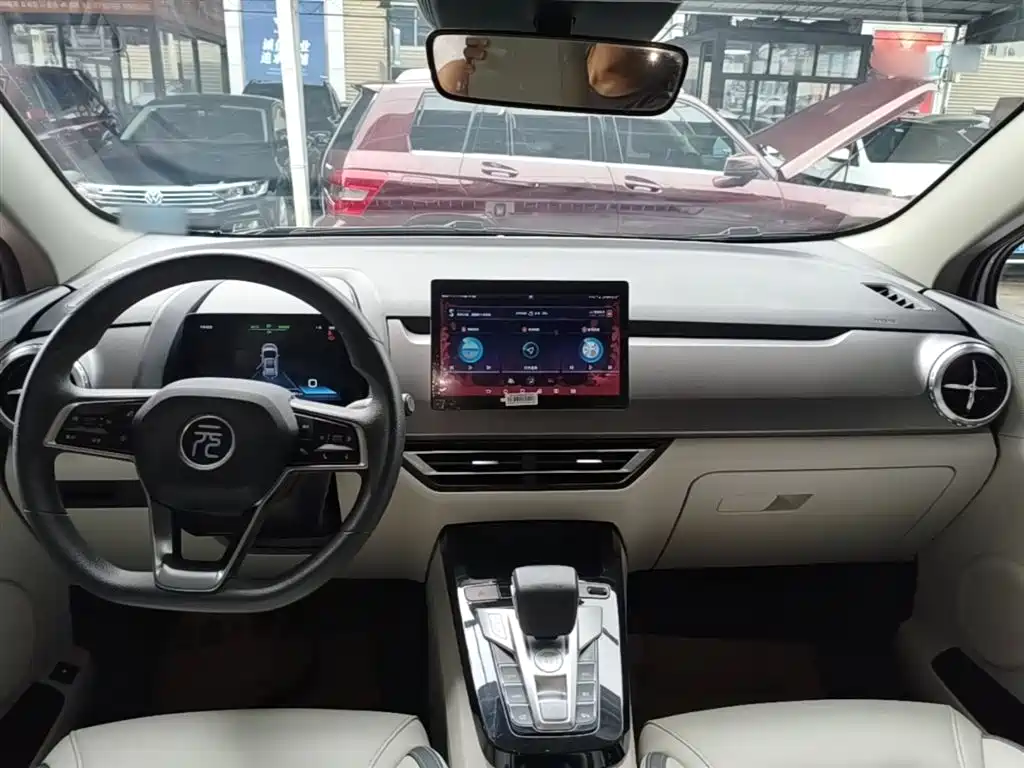 BYD Yuan Pro 2021 401KM Premium Model фото 10