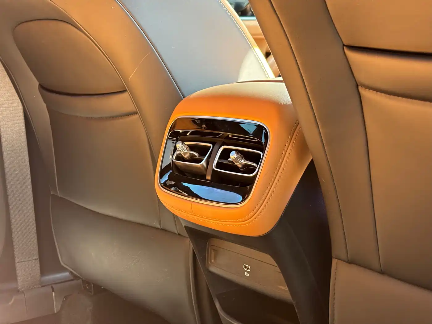 Geely Boyue L, миниатюра 21