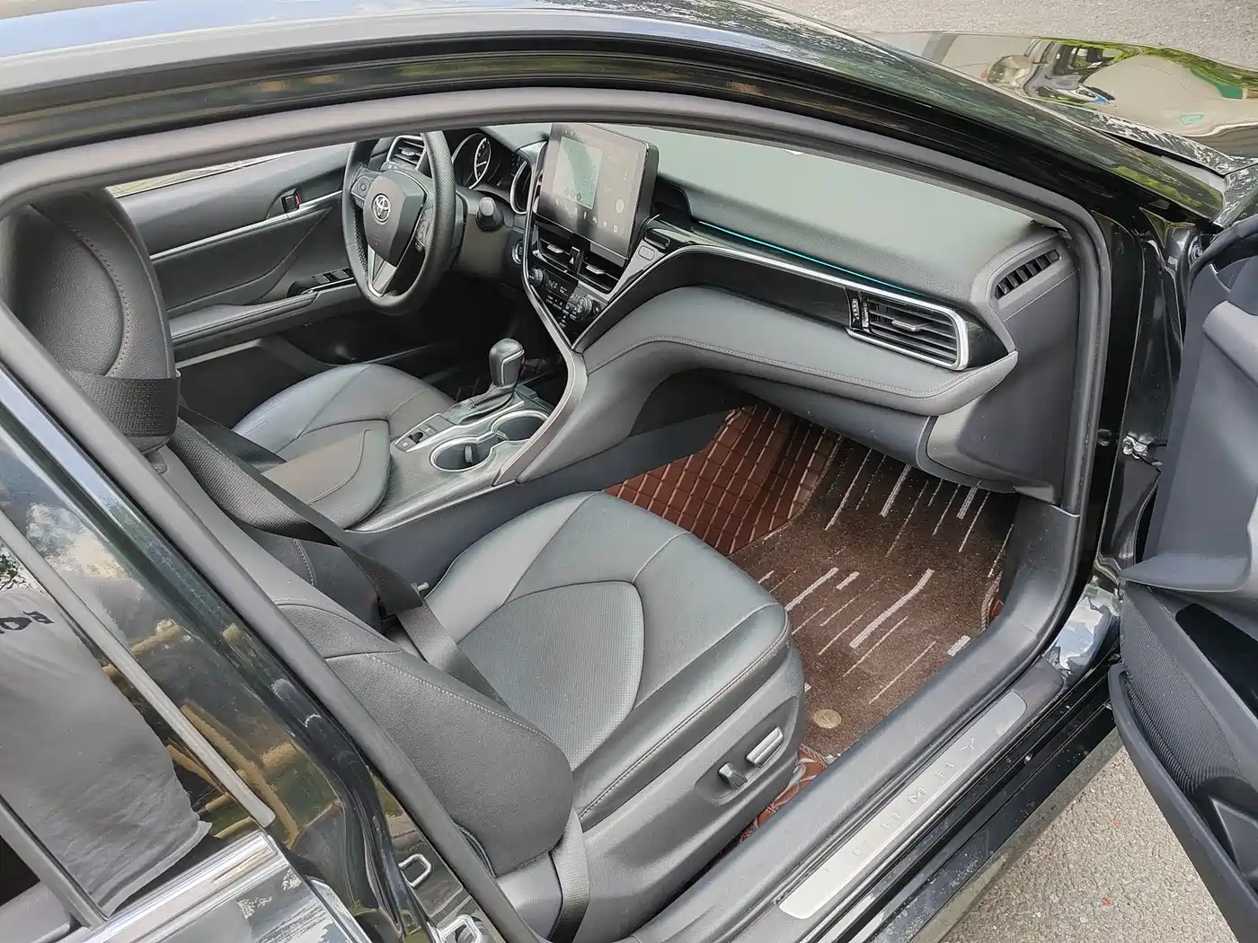 Toyota Camry 2021 2.0G Luxury Edition фото 9