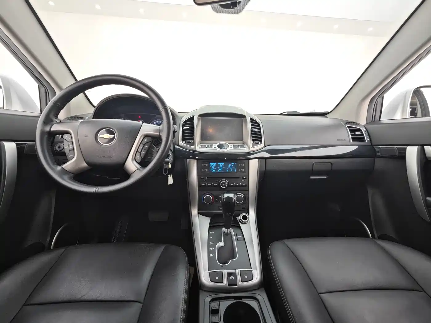 Chevrolet Captiva 2012 2.4L 4WD Flagship Edition 7-Seater фото 9
