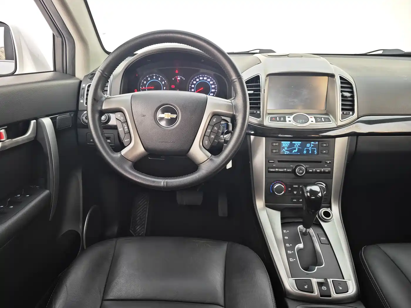 Chevrolet Captiva 2012 2.4L 4WD Flagship Edition 7-Seater фото 26