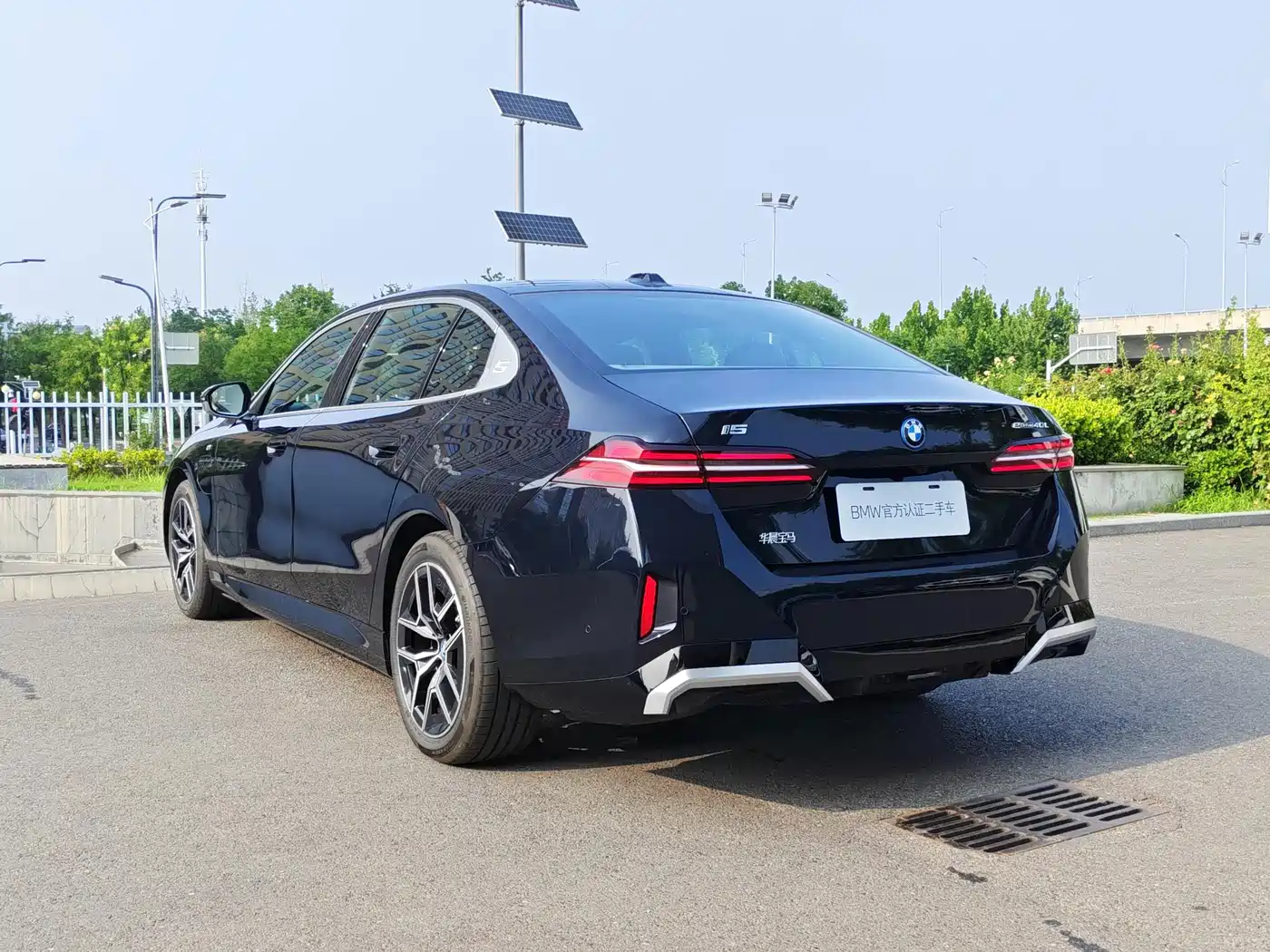2026 BMW i5