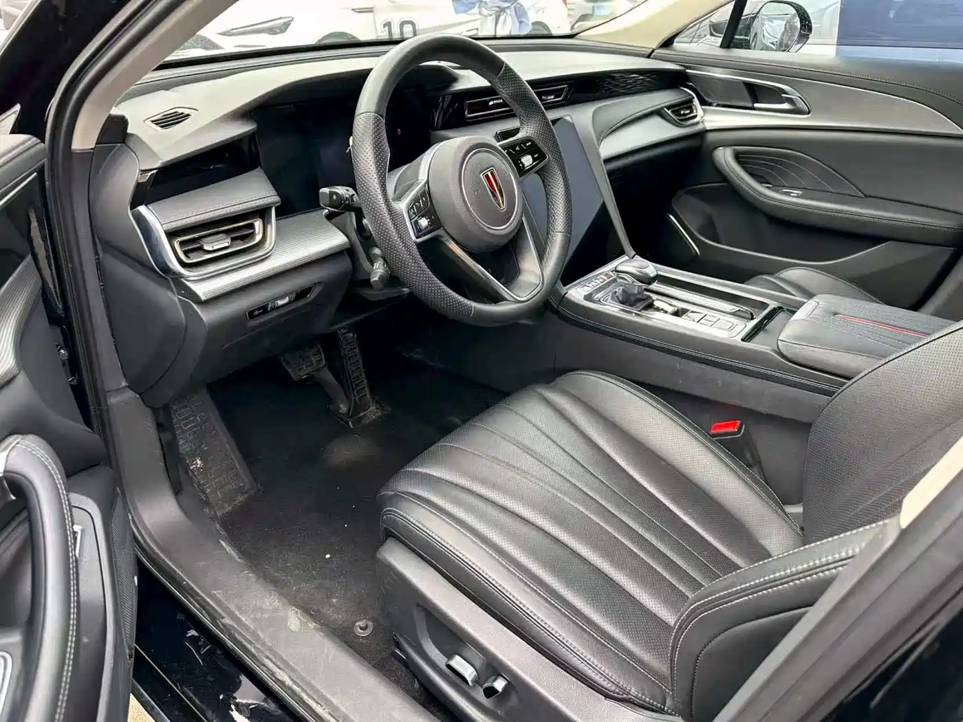 Hongqi H5 2023 1.5T DCT Smart Connect Joy Edition фото 4