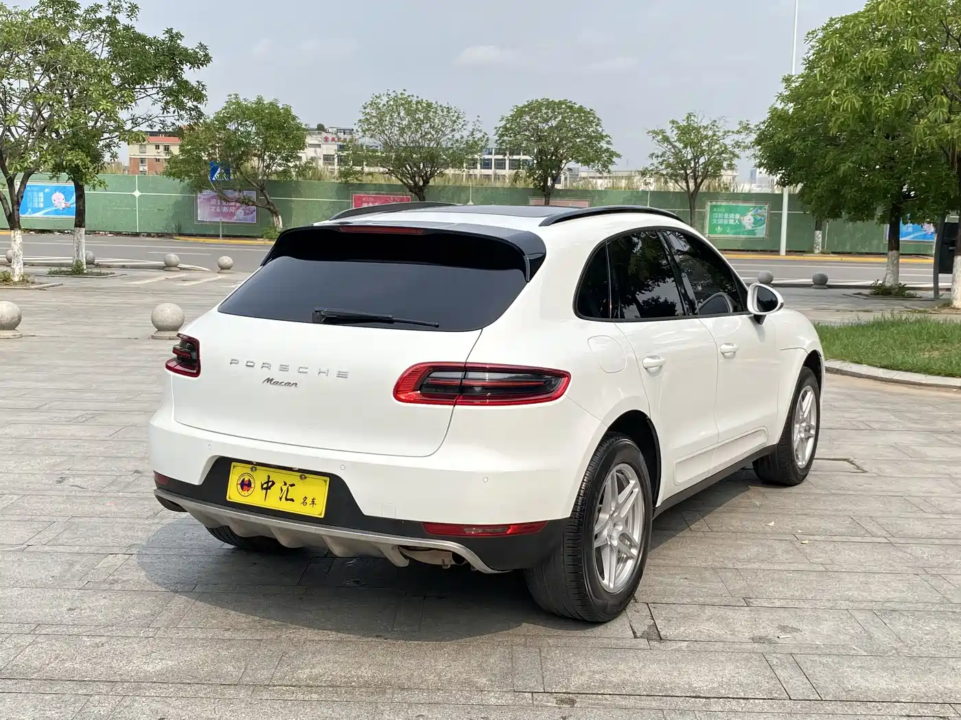 Porsche Macan 2017 Macan 2.0T фото 9