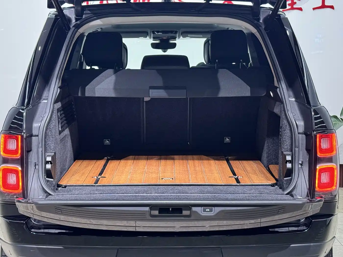 Фото 23 - Land Rover Range Rover