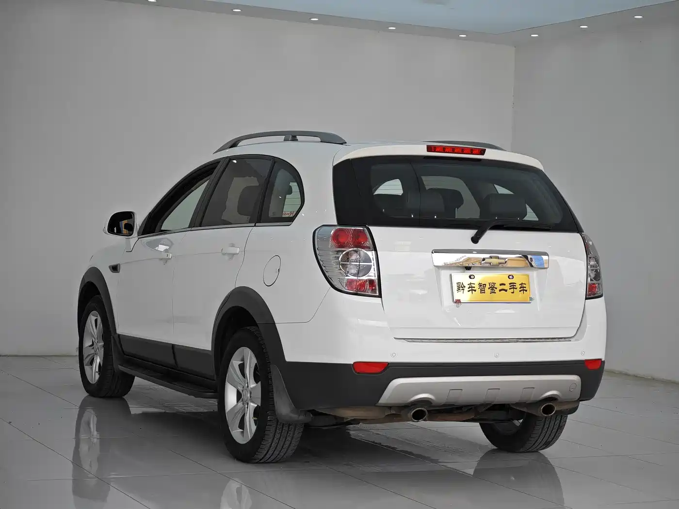 Chevrolet Captiva 2012 2.4L 4WD Flagship Edition 7-Seater фото 4