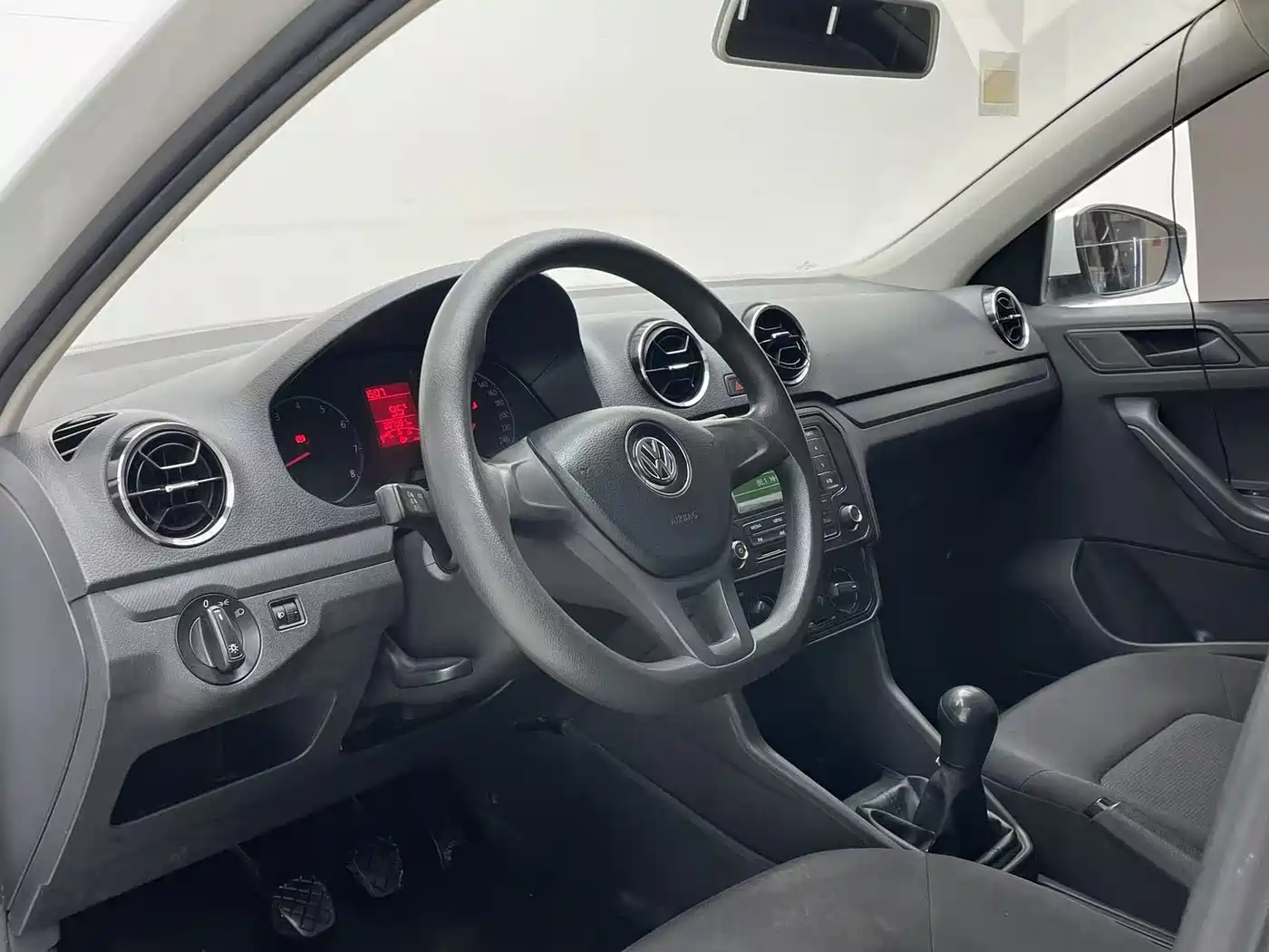 Volkswagen Jetta 2017 1.5L Manual Fashion фото 8