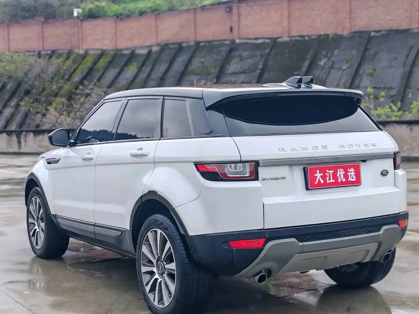 Land Rover Range Rover Evoque 2018 240PS SE Smart Edition фото 7