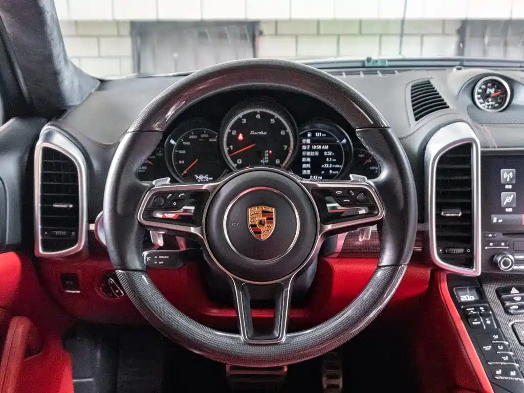 Porsche Cayenne 2016 Cayenne Turbo 4.8T фото 12