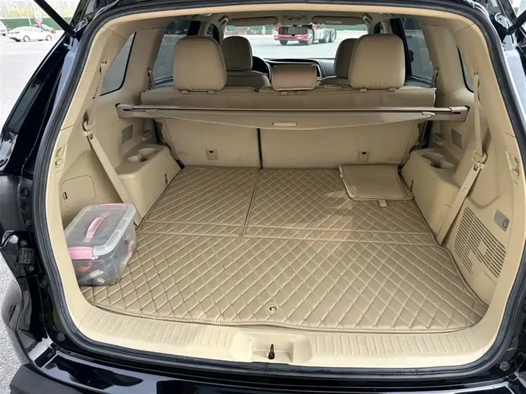 Toyota Highlander 2015 2.0T AWD Elite Edition 7-seater фото 14