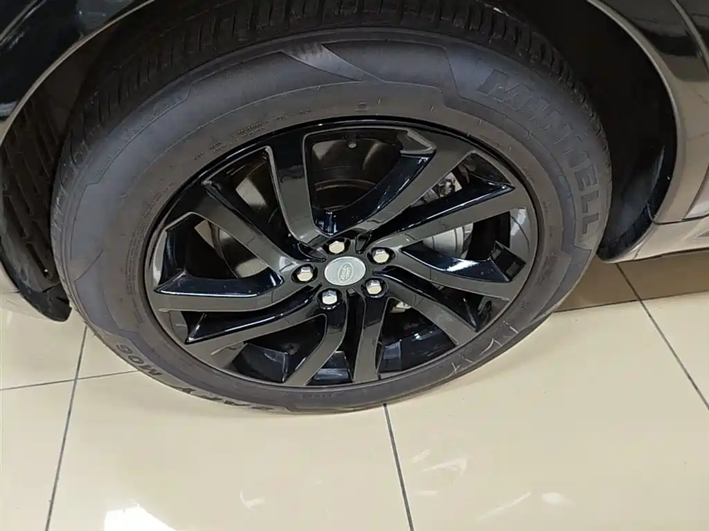 Land Rover Discovery 2019 3.0 SC V6 HSE фото 23