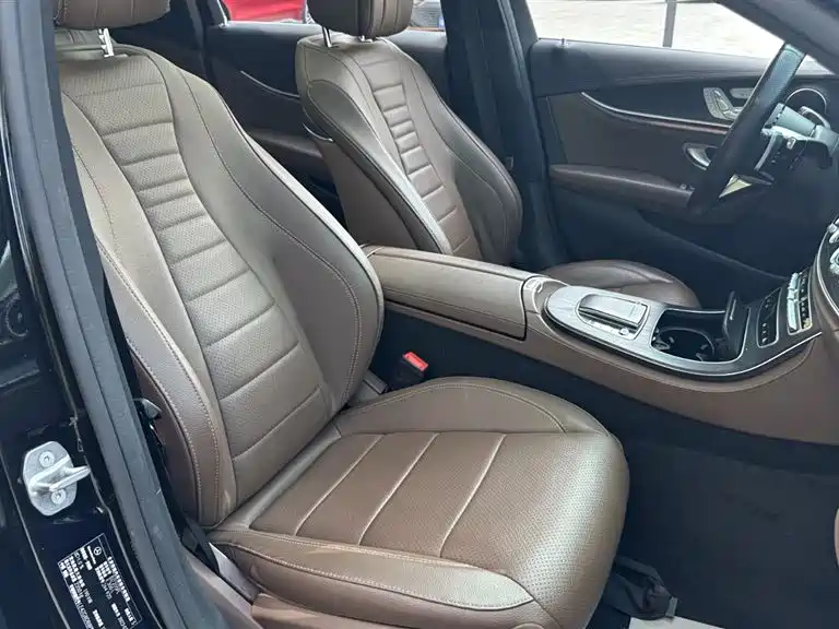 Mercedes-Benz E-Class 2023 E 300 L Sport Fashion фото 19