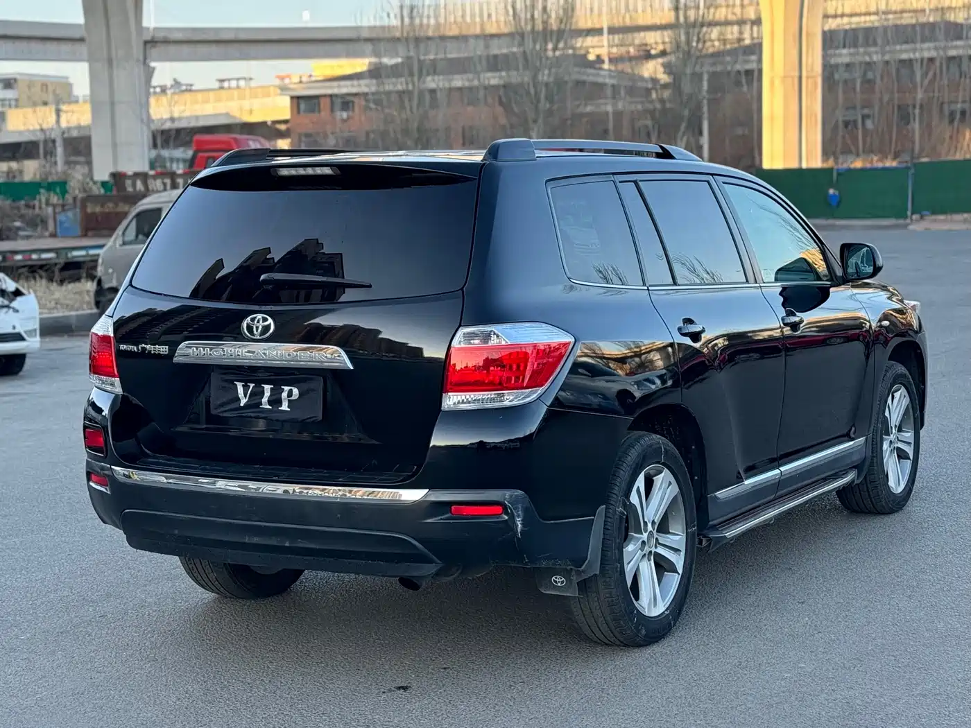 Toyota Highlander 2012 2.7L 2WD 7-Seater Luxury Edition фото 5