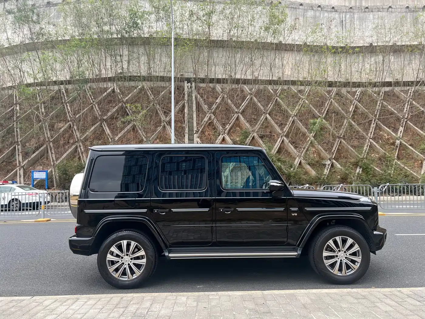Mercedes-Benz G-Class 2024 G 500 фото 8
